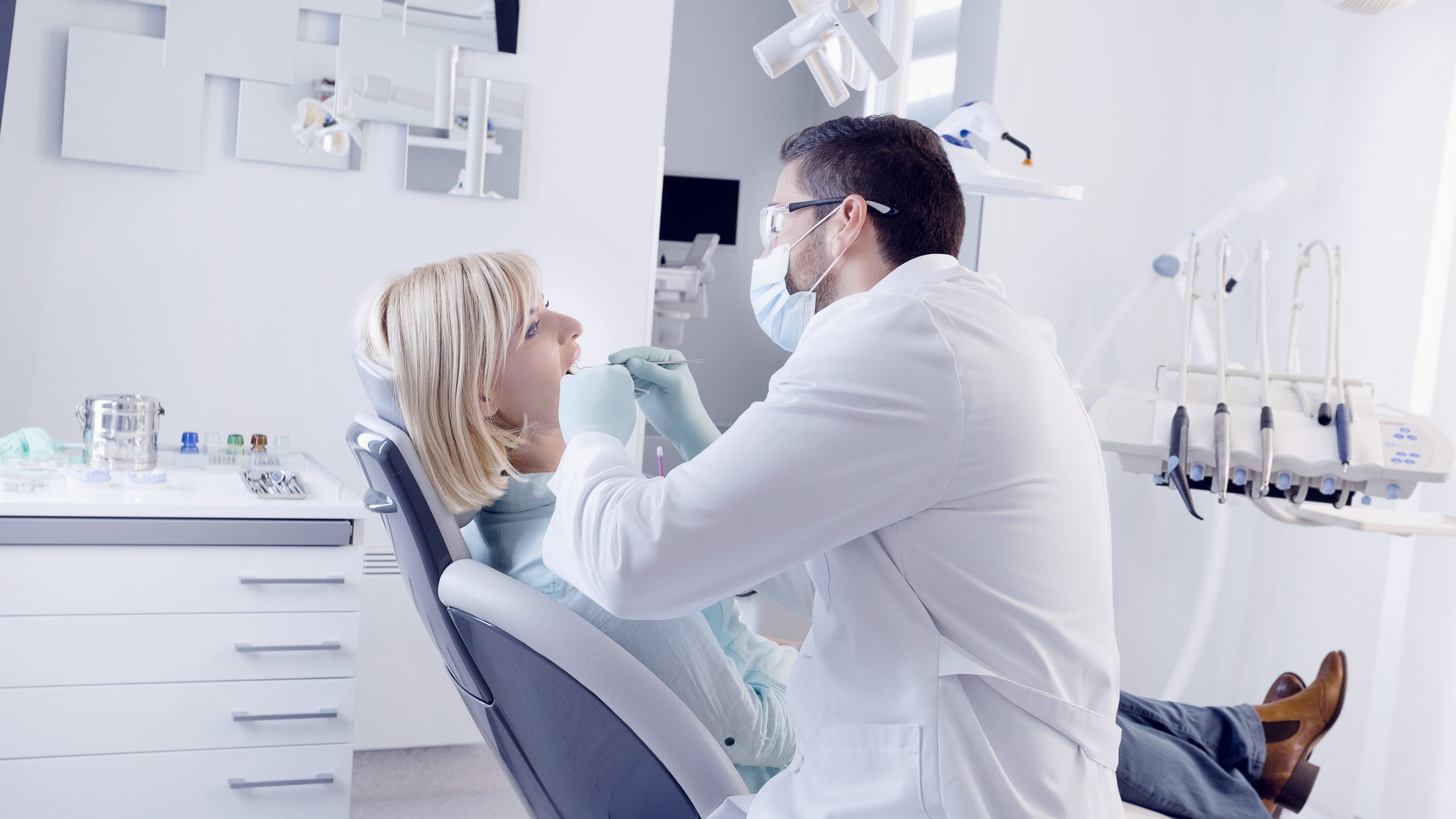 Dentist in North Grosvenordale, CT
